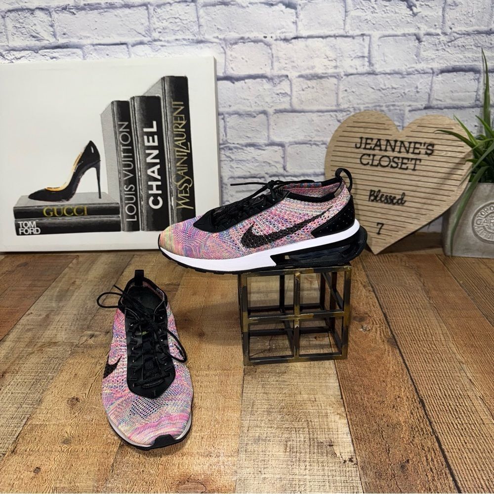 Nike Womens Air Max Flyknit Racer (DM9073-300)